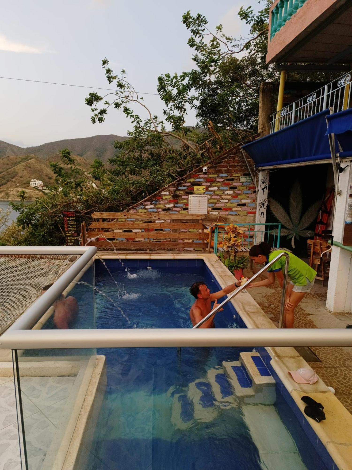 Apartahostal Tayrona Colors Taganga